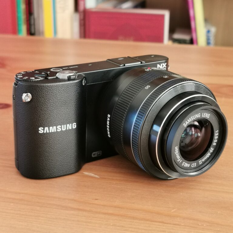 Kamera: Samsung NX1000