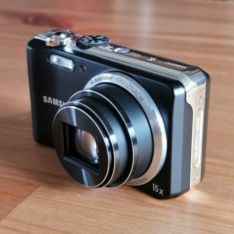 Kamera: Samsung WB600