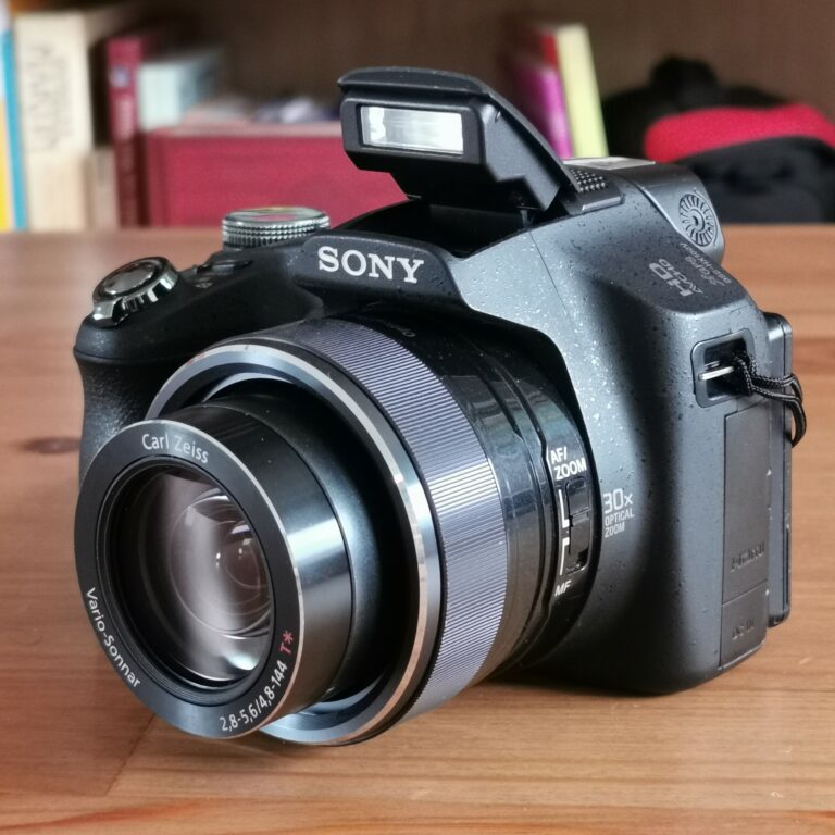 Kamera: Sony HX100V