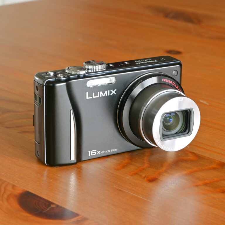 Kamera: Panasonic TZ19