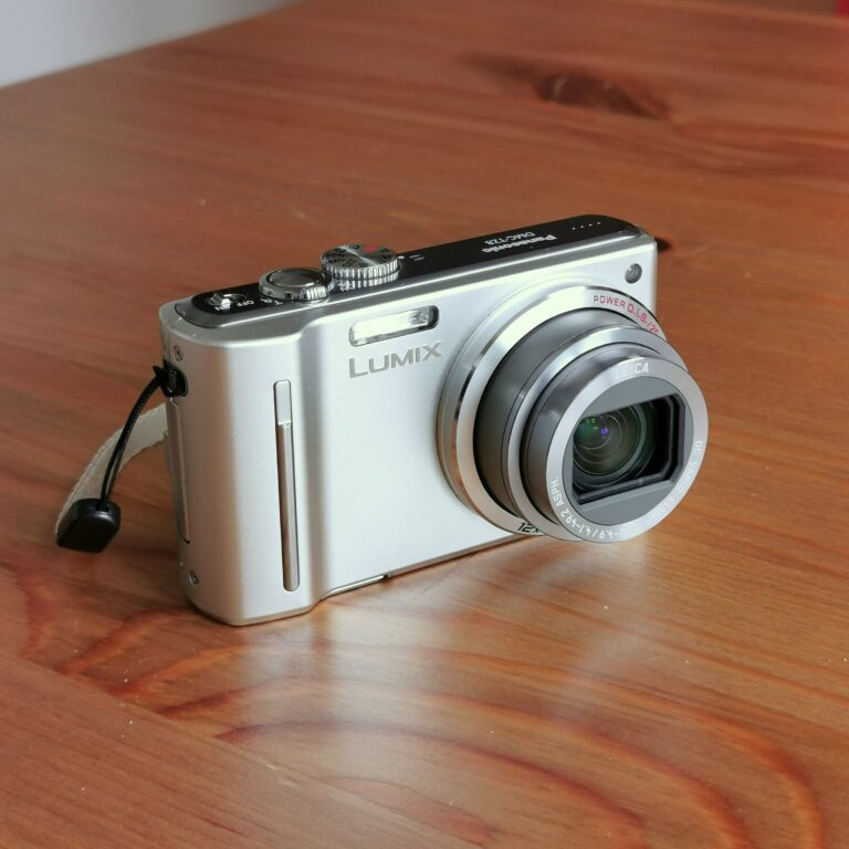Kamera: Panasonic TZ8