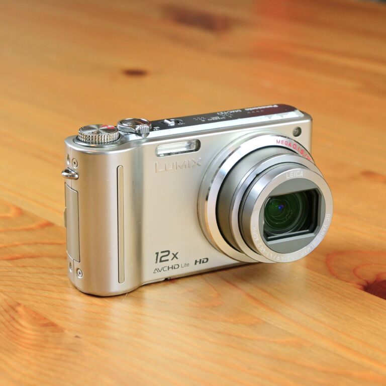 Kamera: Panasonic TZ7