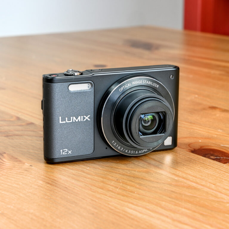 Kamera: Panasonic SZ10