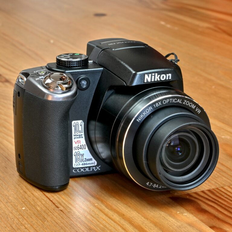 Kamera: Nikon P80